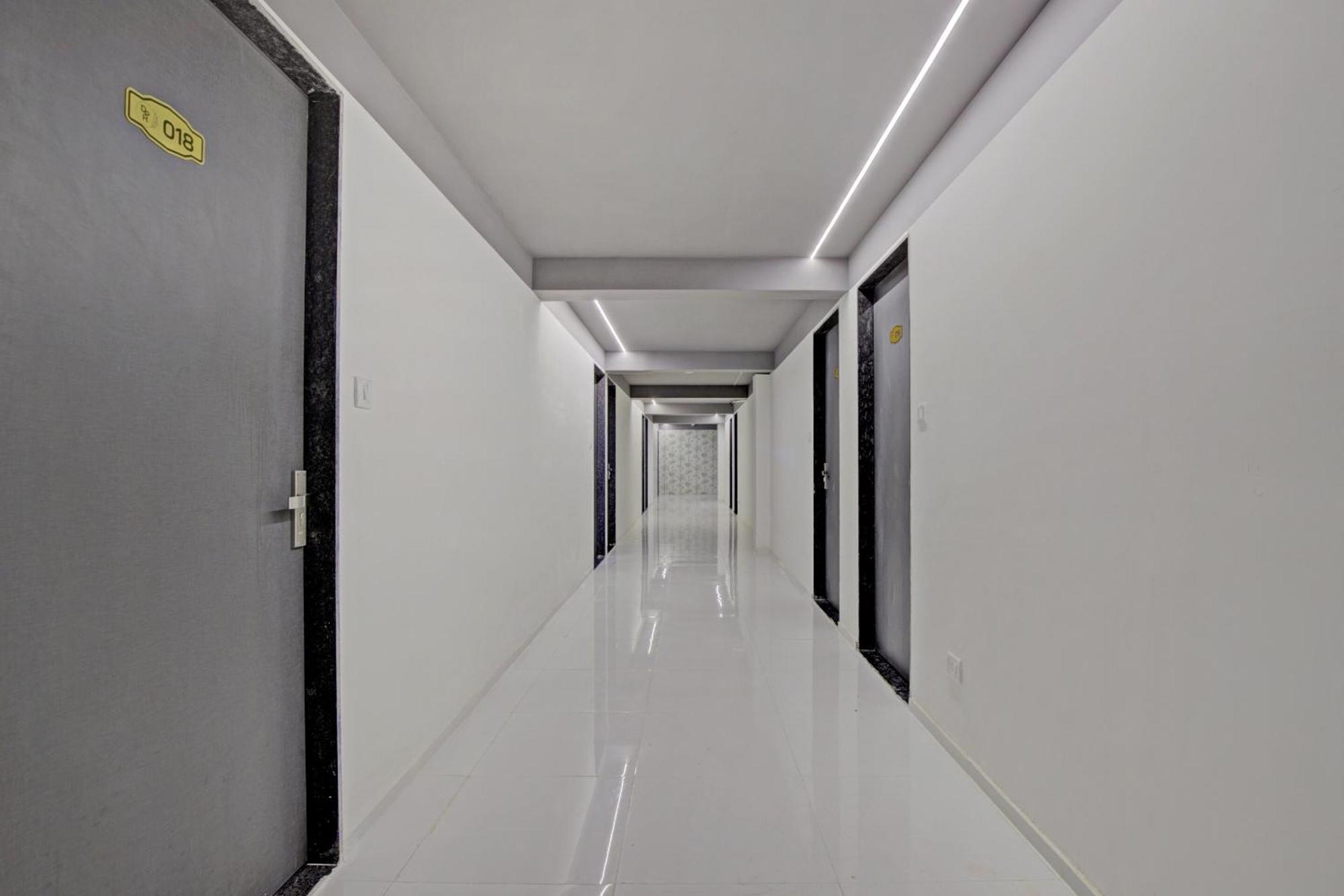 Collection O De'Pearl Hotel Surat Eksteriør billede